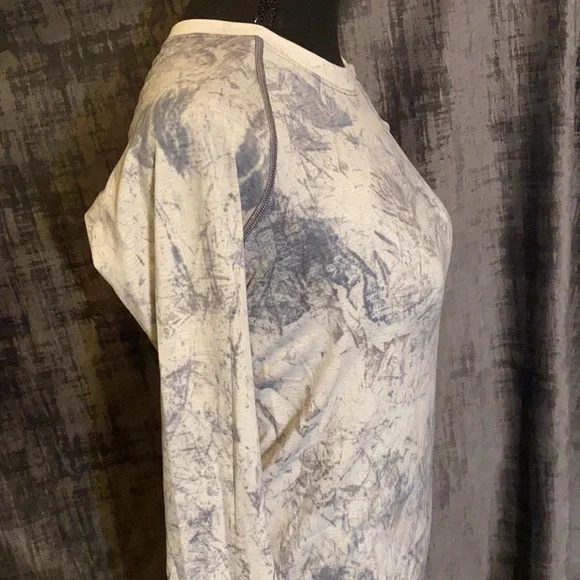 NEW LULULEMON SWIFTLY TECH TIE DYE LONGSLEEVEđź’™ - Picture 2 of 14